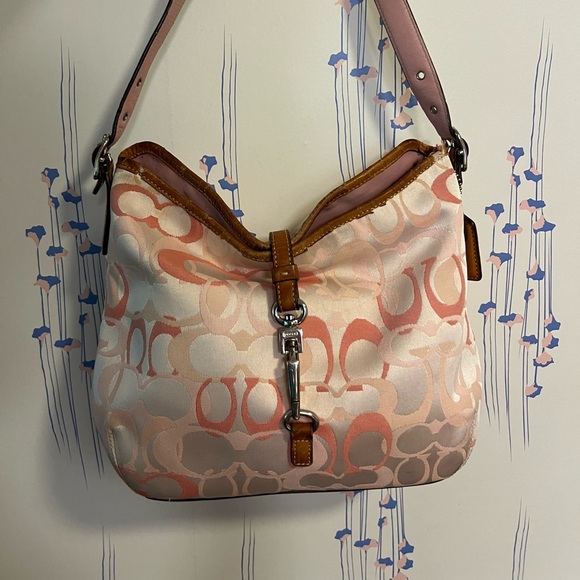 Coach y2k bag signature Pink and Cream Canvas shoulder hobo with clasp - Picture 1 of 5